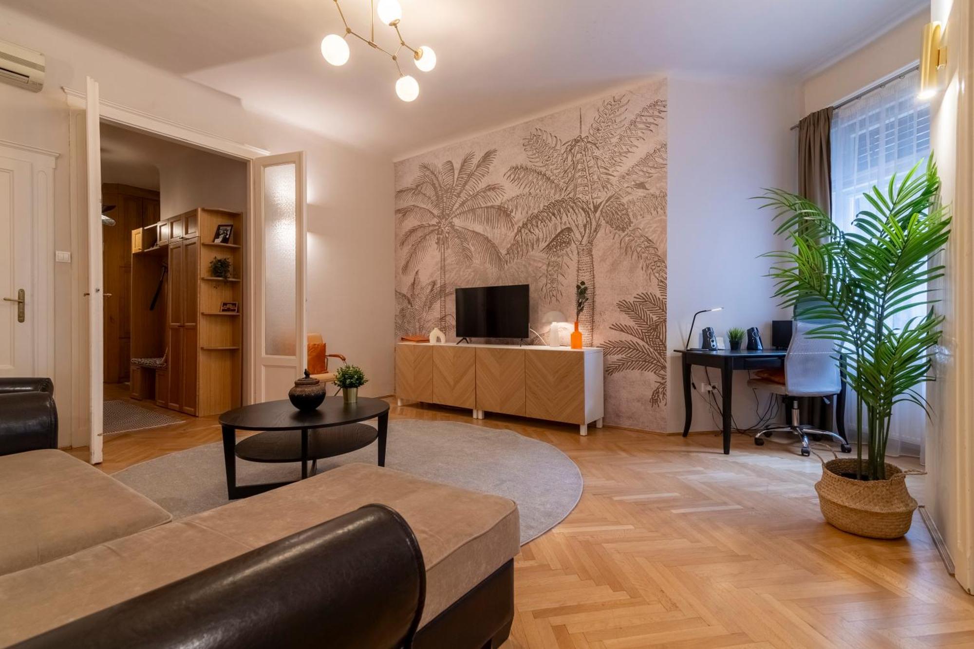 Be A Budapester Ngoại thất bức ảnh