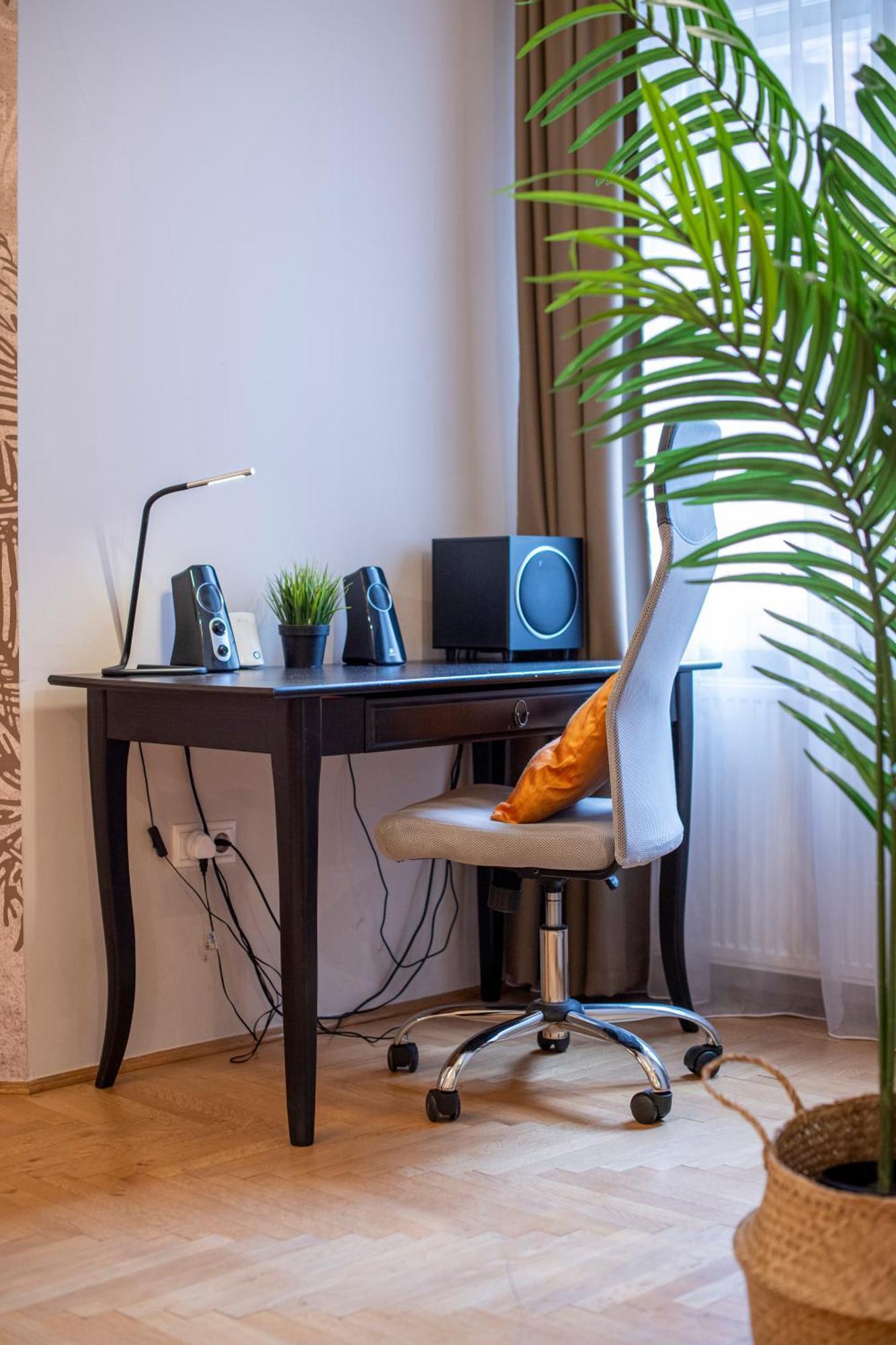 Be A Budapester Ngoại thất bức ảnh